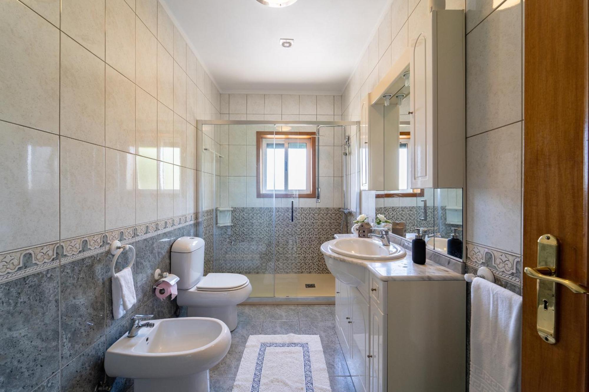 Gondomar Guimaraes - Moradia V3 Com Piscina Natural By House And People Extérieur photo