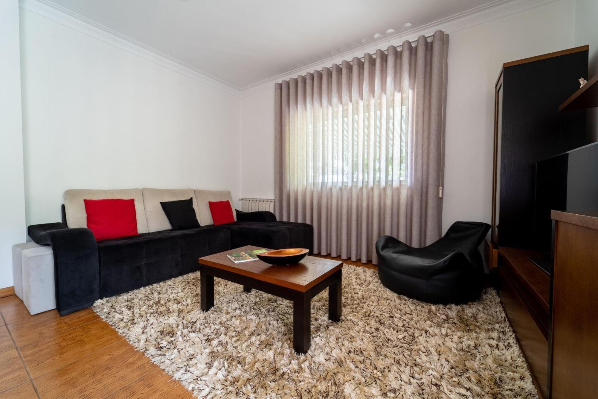 Gondomar Guimaraes - Moradia V3 Com Piscina Natural By House And People Extérieur photo