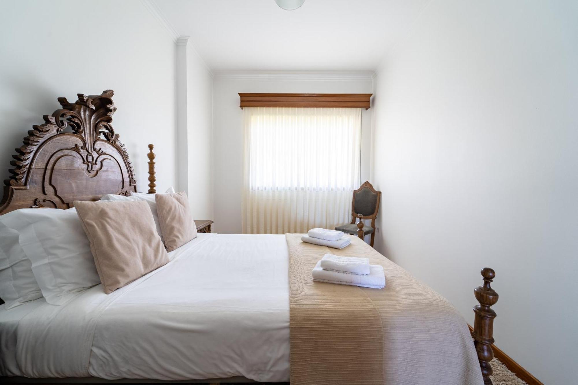 Gondomar Guimaraes - Moradia V3 Com Piscina Natural By House And People Extérieur photo